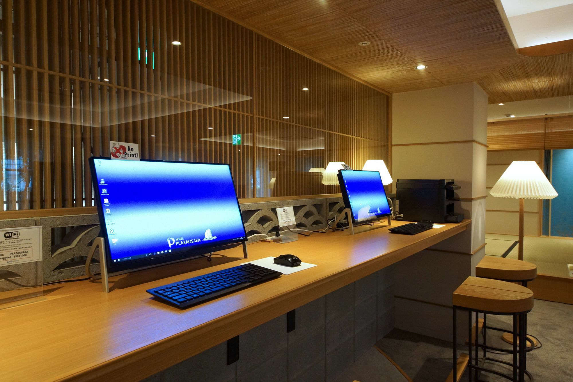 Plaza 4* 大阪